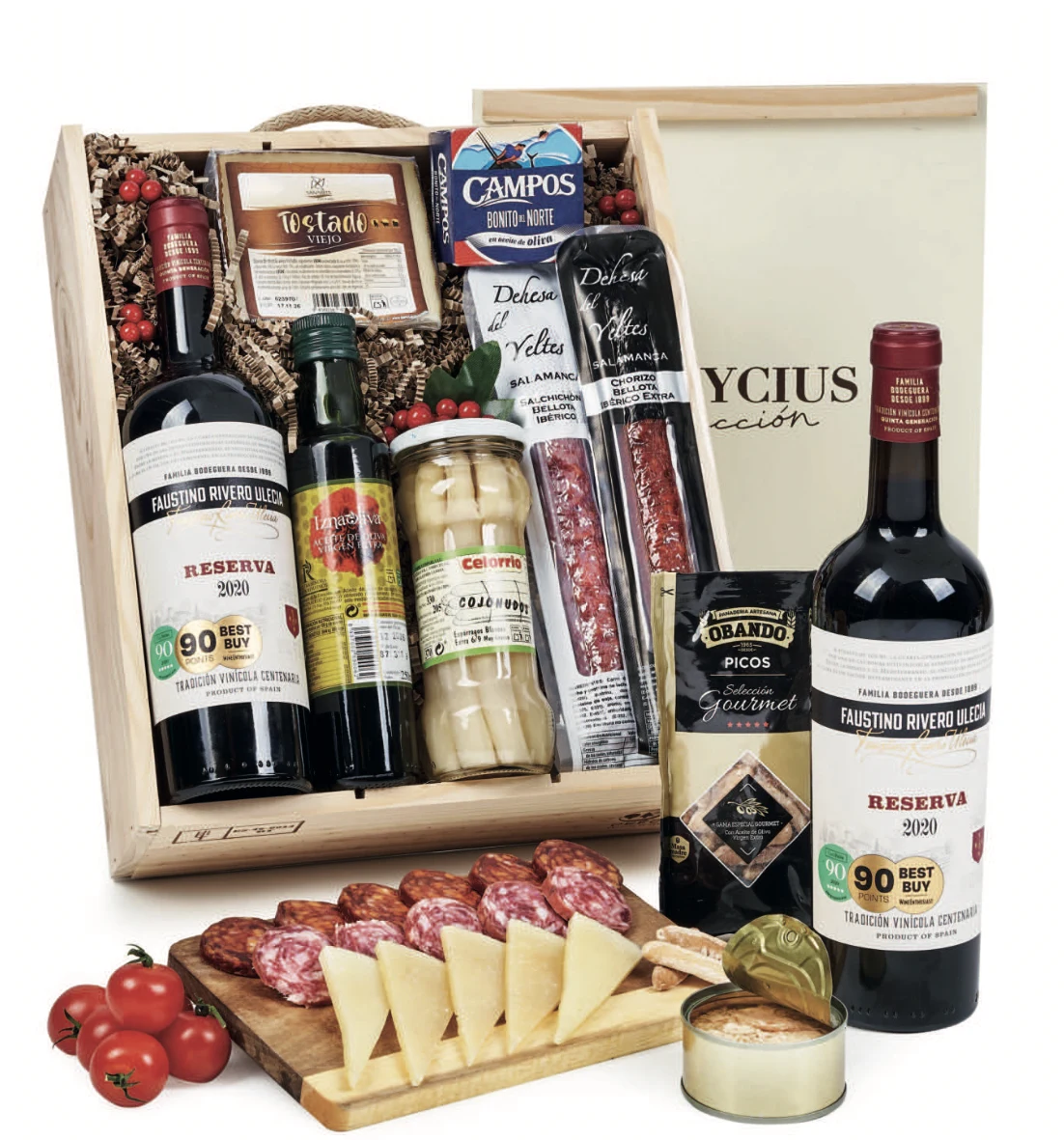 Lote 215: caja de madera con vino, embutidos, queso y conservas